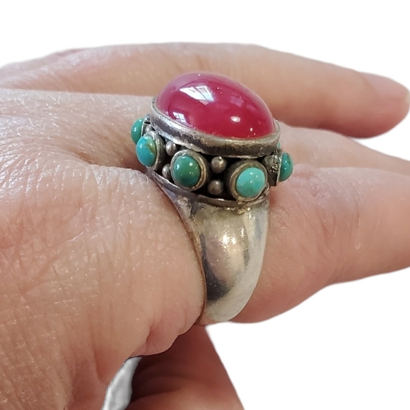 Vintage Sterling Large Turquoise and Gemstone Ring - Picture 3 of 15